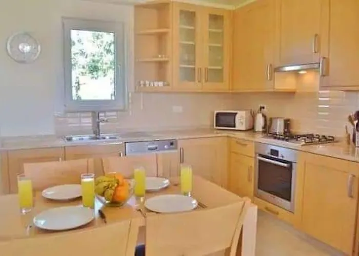 Belvedere, Lavanta, * Kalkan